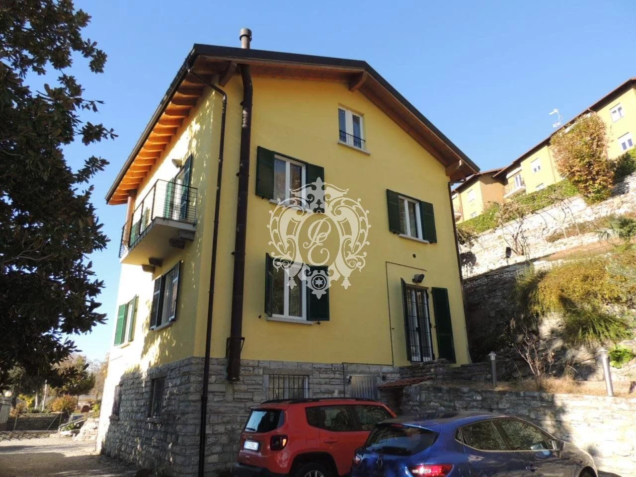 Вилла Maslianico, Италия, 350 м2 фото 1