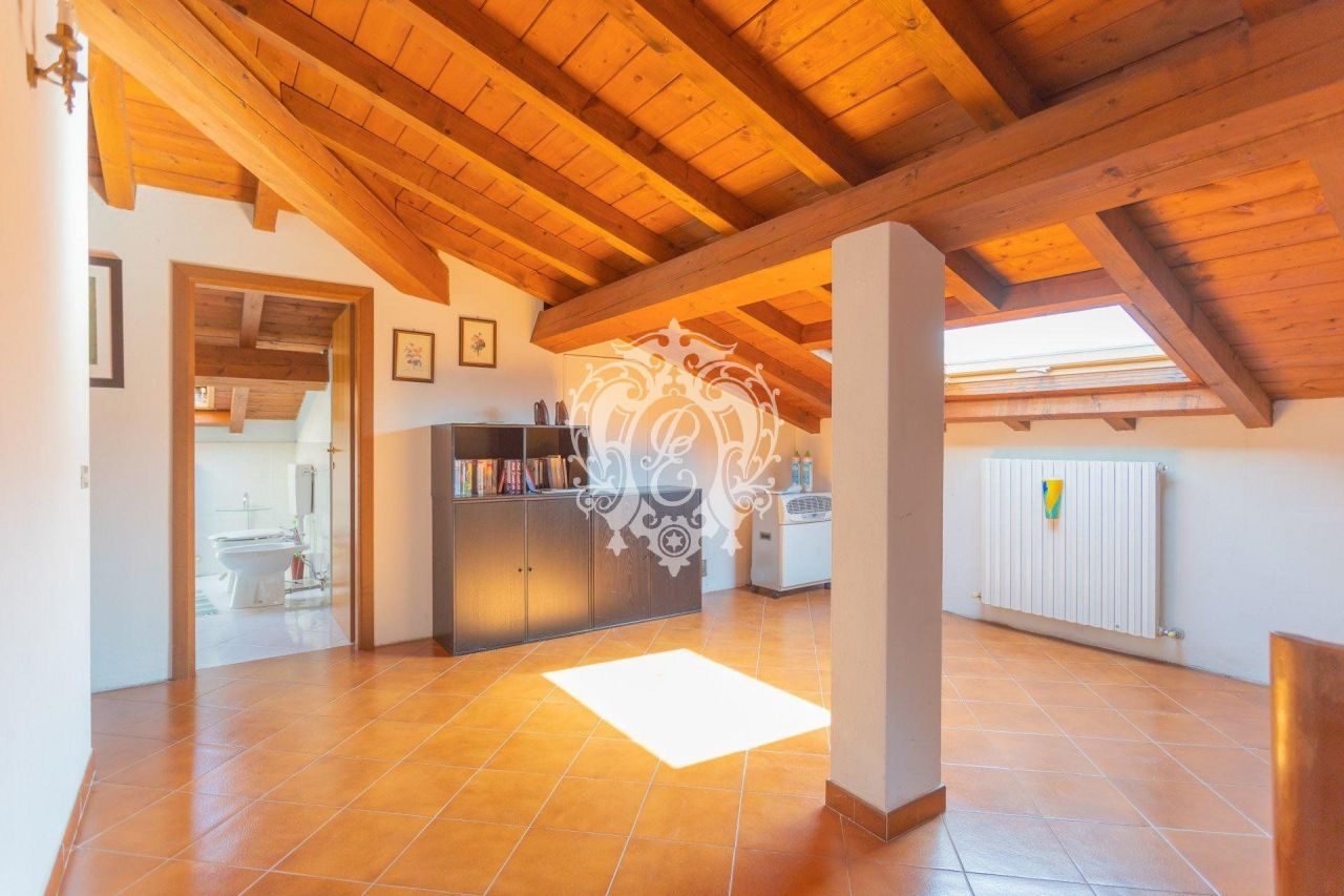 Вилла в Тремеццине, Италия, 250 м2 фото 5