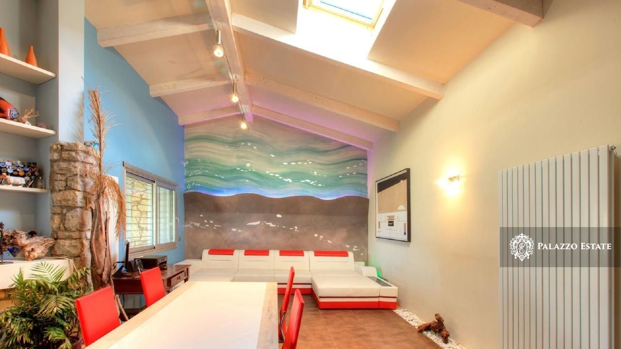 Вилла в Манерба-дель-Гарде, Италия, 350 м2 фото 4