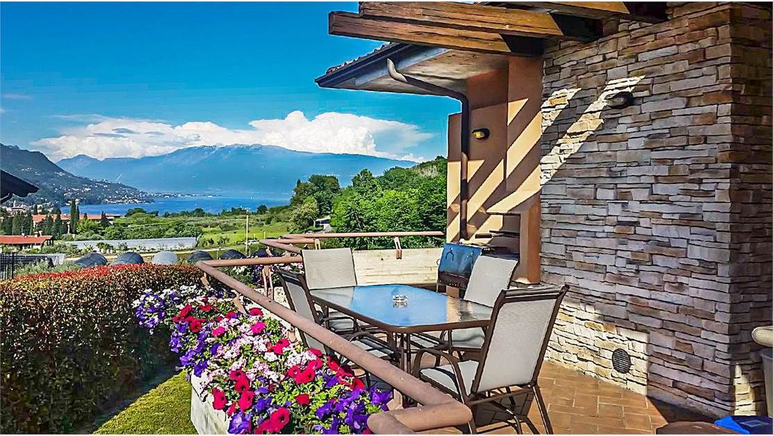 Вилла у озера Гарда, Италия, 350 м2 фото 1