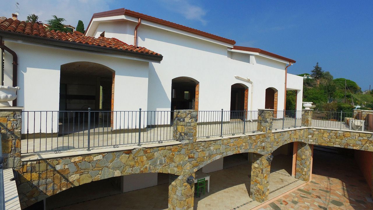 Вилла в Сан-Ремо, Италия, 400 м2 фото 3