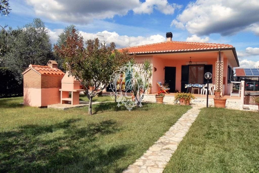 Вилла в Капальбио, Италия, 150 м2 фото 1