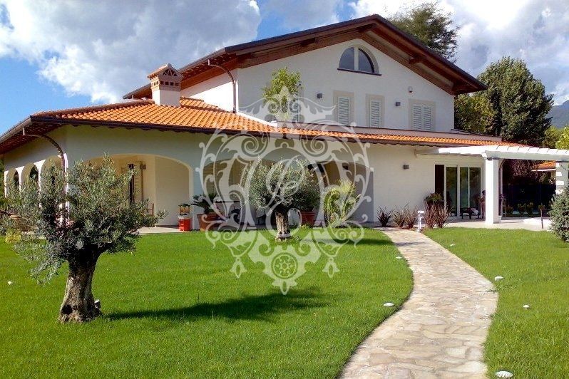Вилла в Форте деи Марми, Италия, 480 м2 фото 4