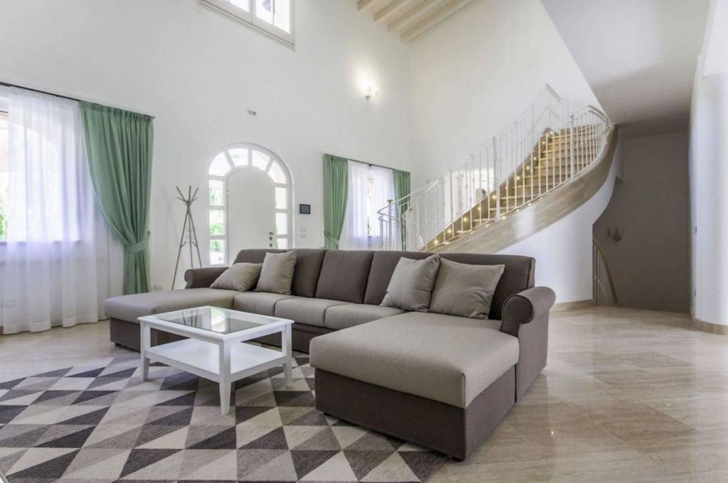 Вилла в Форте деи Марми, Италия, 625 м2 фото 2