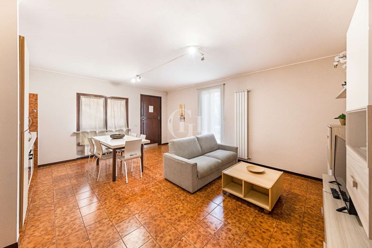Таунхаус у озера Гарда, Италия, 100 м2 фото 4