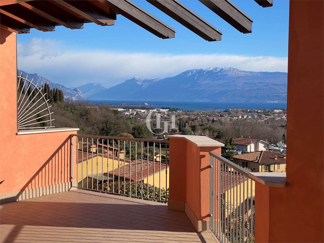 Апартаменты у озера Гарда, Италия, 110 м2 фото 5