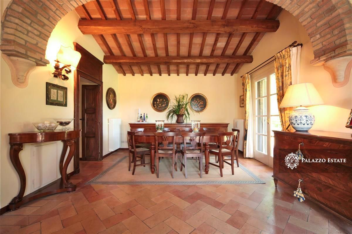 Вилла в Гаворрано, Италия, 340 м2 фото 2