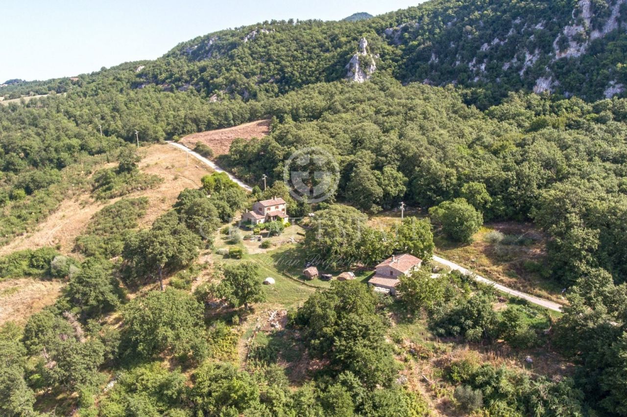 Дом San Casciano dei Bagni, Италия, 397.65 м2 фото 1