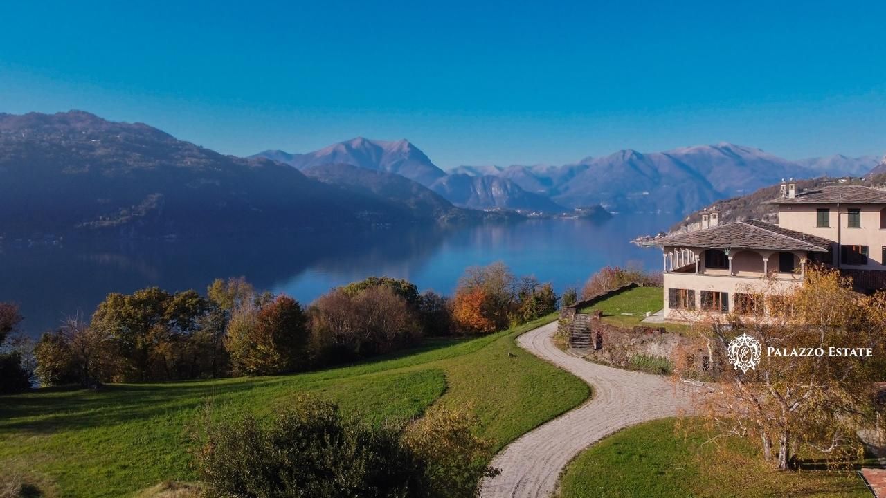 Вилла в Манделло-дель-Ларио, Италия, 1 000 м2 фото 1