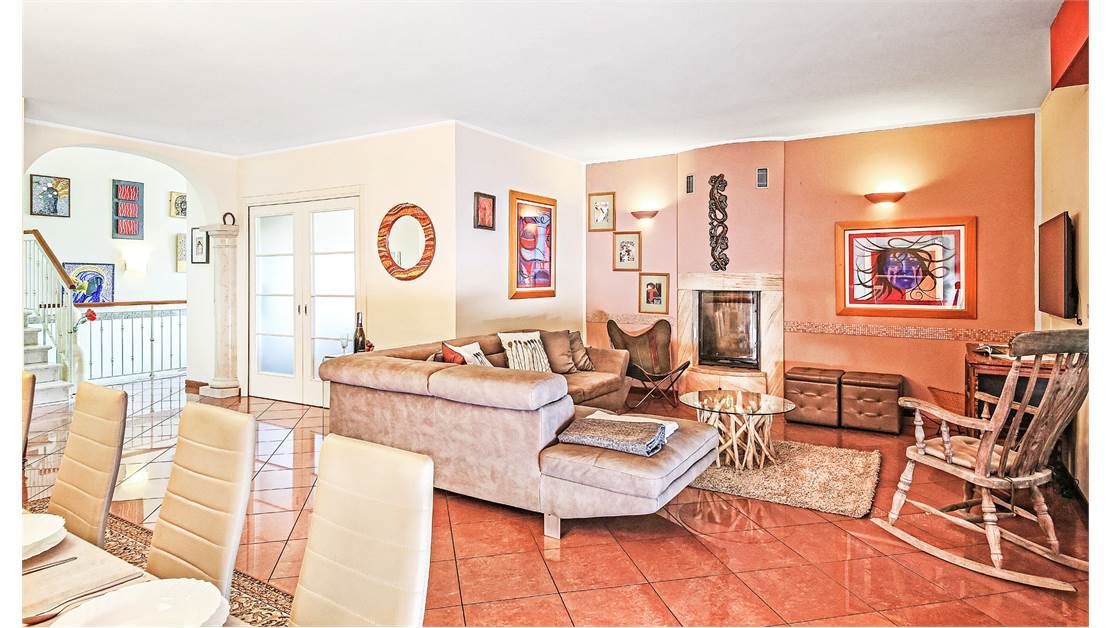 Вилла у озера Гарда, Италия, 350 м2 фото 3