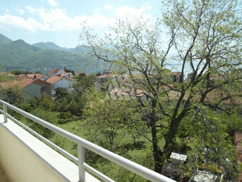 Квартира в Биеле, Черногория, 38 м2