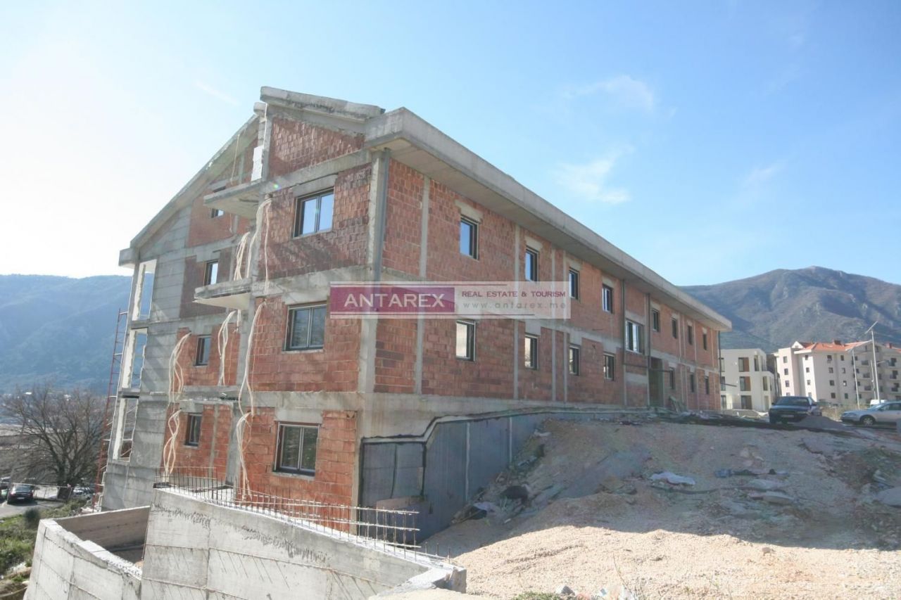 Апартаменты в Доброте, Черногория, 31 м2 фото 3