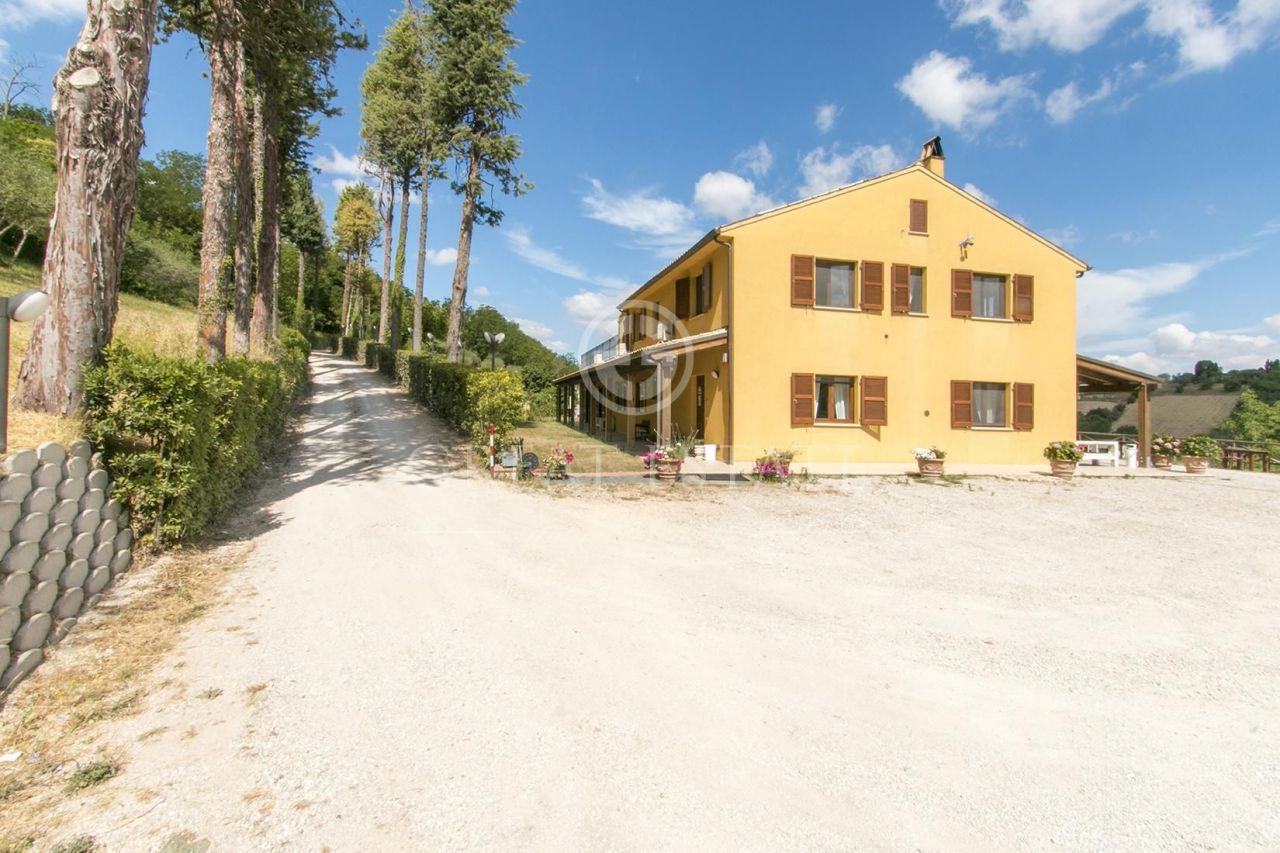 Дом в Фермо, Италия, 553.5 м2 фото 5