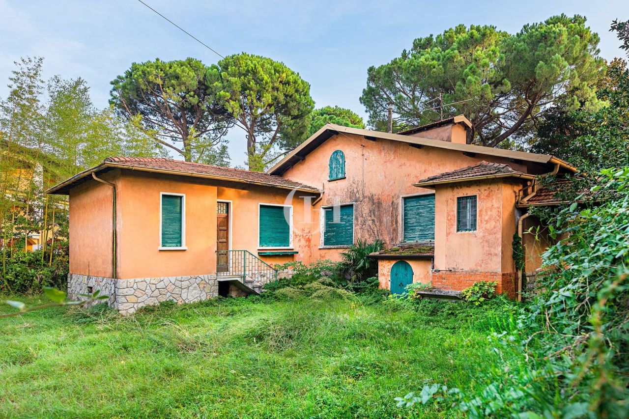 Дом под реконструкцию у озера Гарда, Италия, 170 м2 фото 2