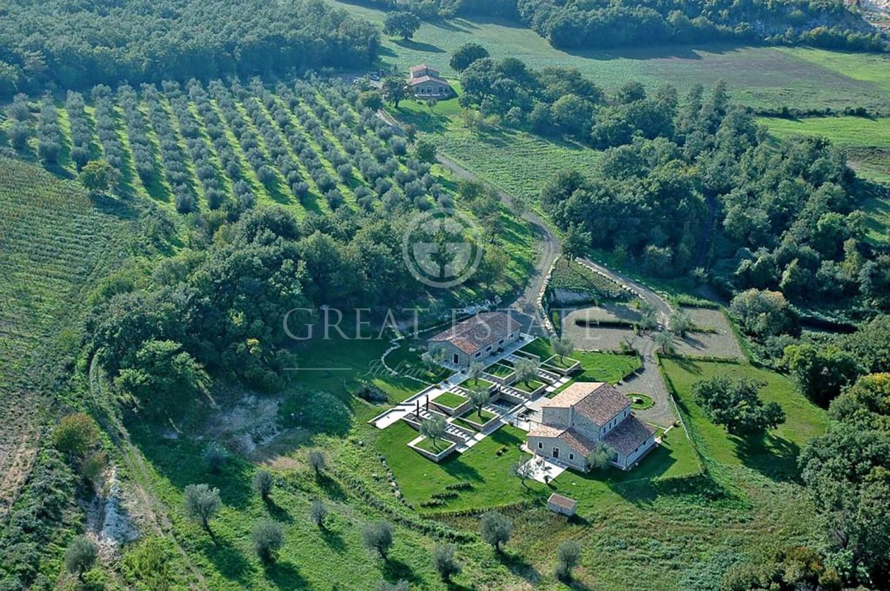Дом Manciano, Италия, 604.25 м2 фото 1