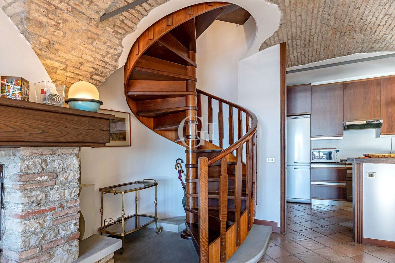Вилла у озера Гарда, Италия, 152 м2 фото 3