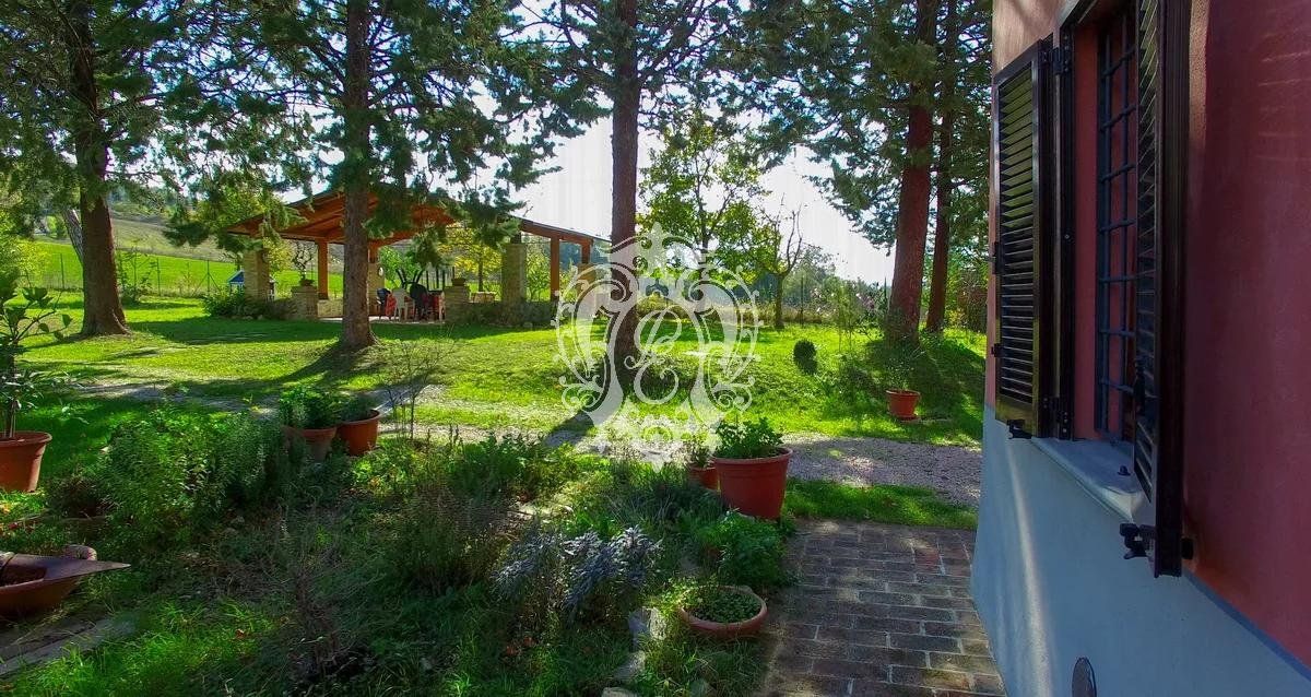 Дом Montone, Италия, 538 м2 фото 5