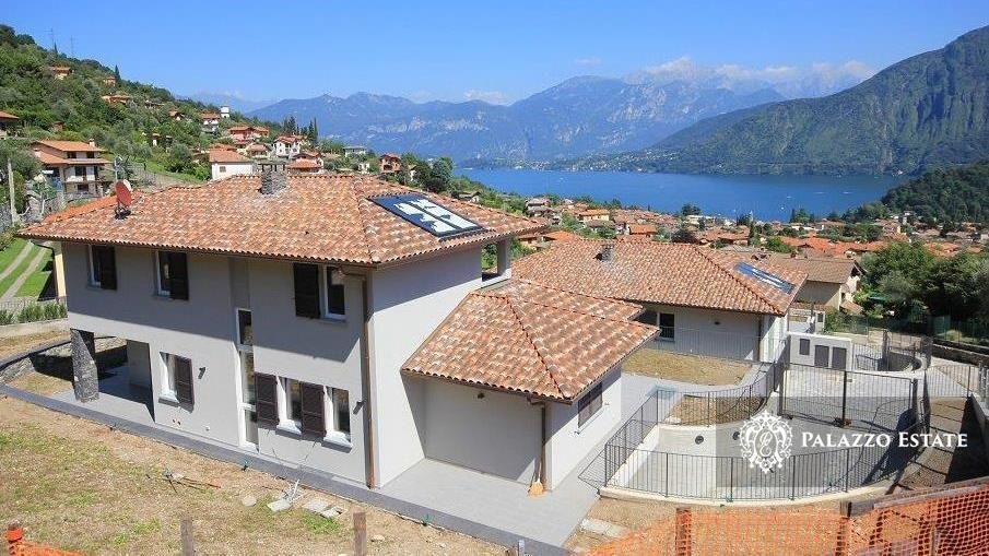 Вилла в Ленно, Италия, 300 м2 фото 1