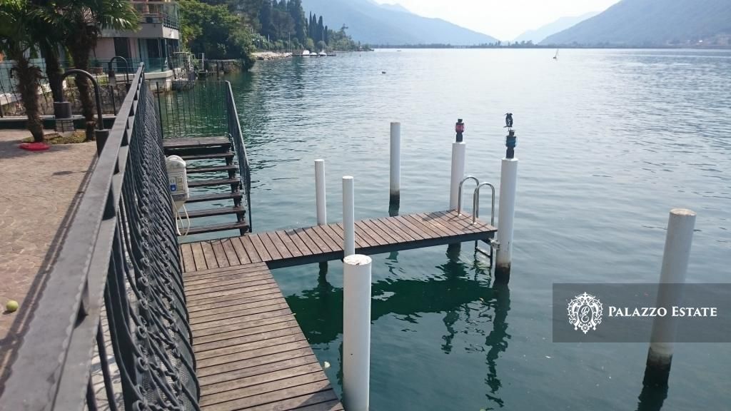 Вилла в Кампионе-д'Италия, Италия, 450 м2 фото 2
