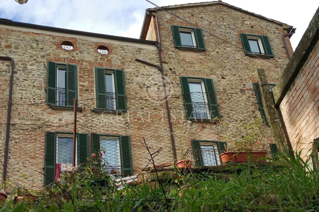 Апартаменты в Фабро, Италия, 128.95 м2 фото 1
