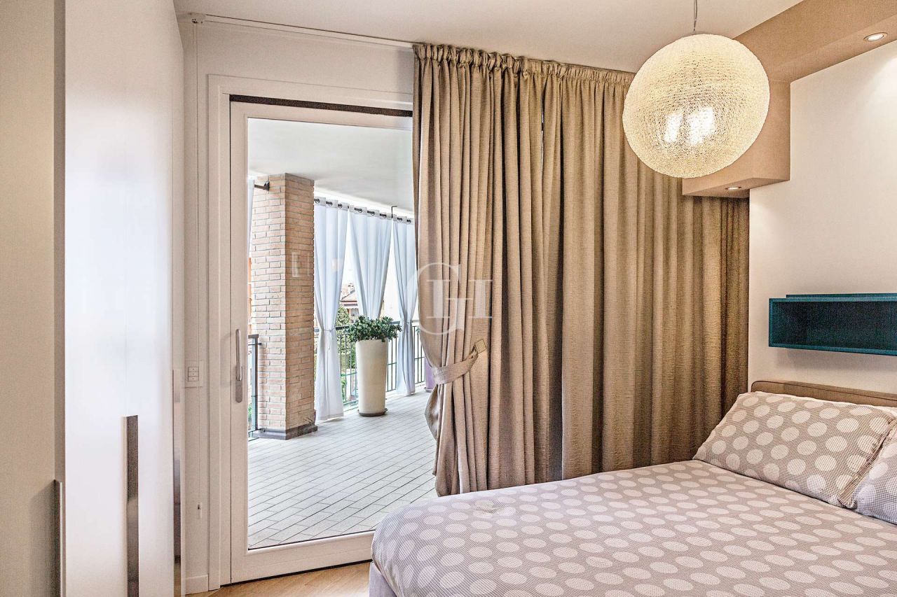 Апартаменты у озера Гарда, Италия, 142 м2 фото 2