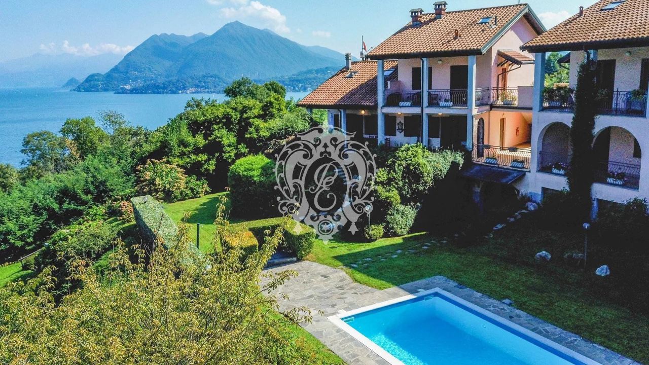 Вилла в Стрезе, Италия, 255 м2 фото 1