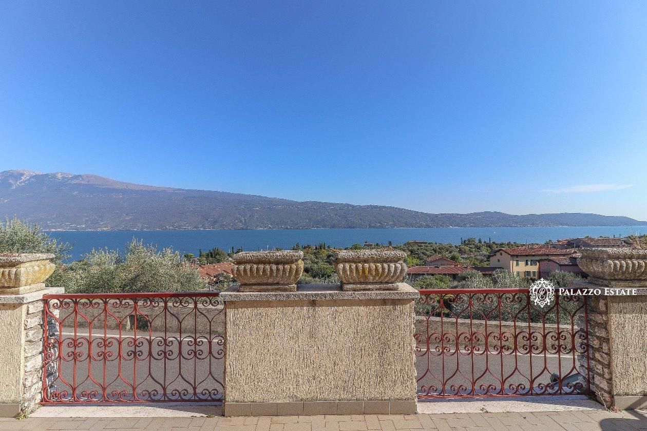 Вилла в Гарньяно, Италия, 300 м2 фото 4