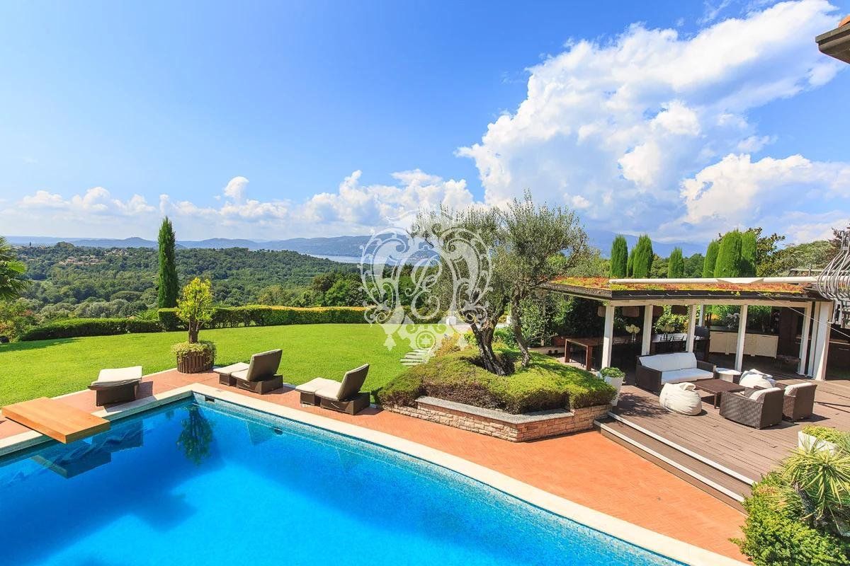 Вилла в Безоццо, Италия, 550 м2 фото 3
