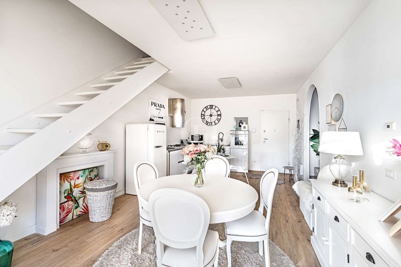 Апартаменты у озера Гарда, Италия, 100 м2 фото 5