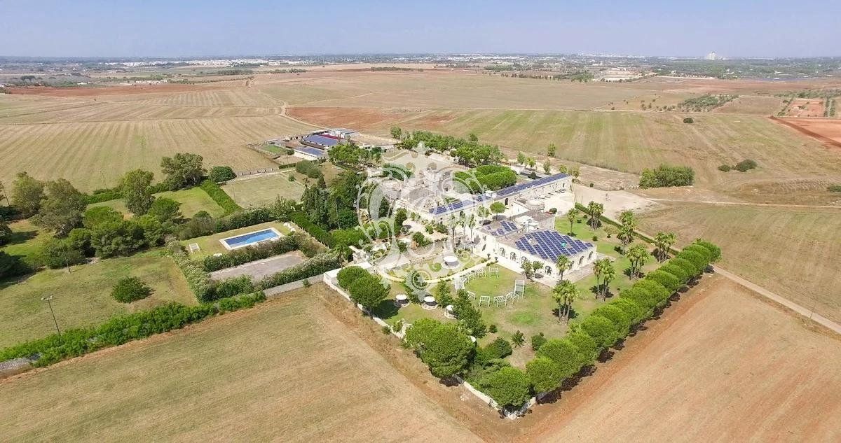 Вилла в Отранто, Италия, 4 040 м2 фото 1