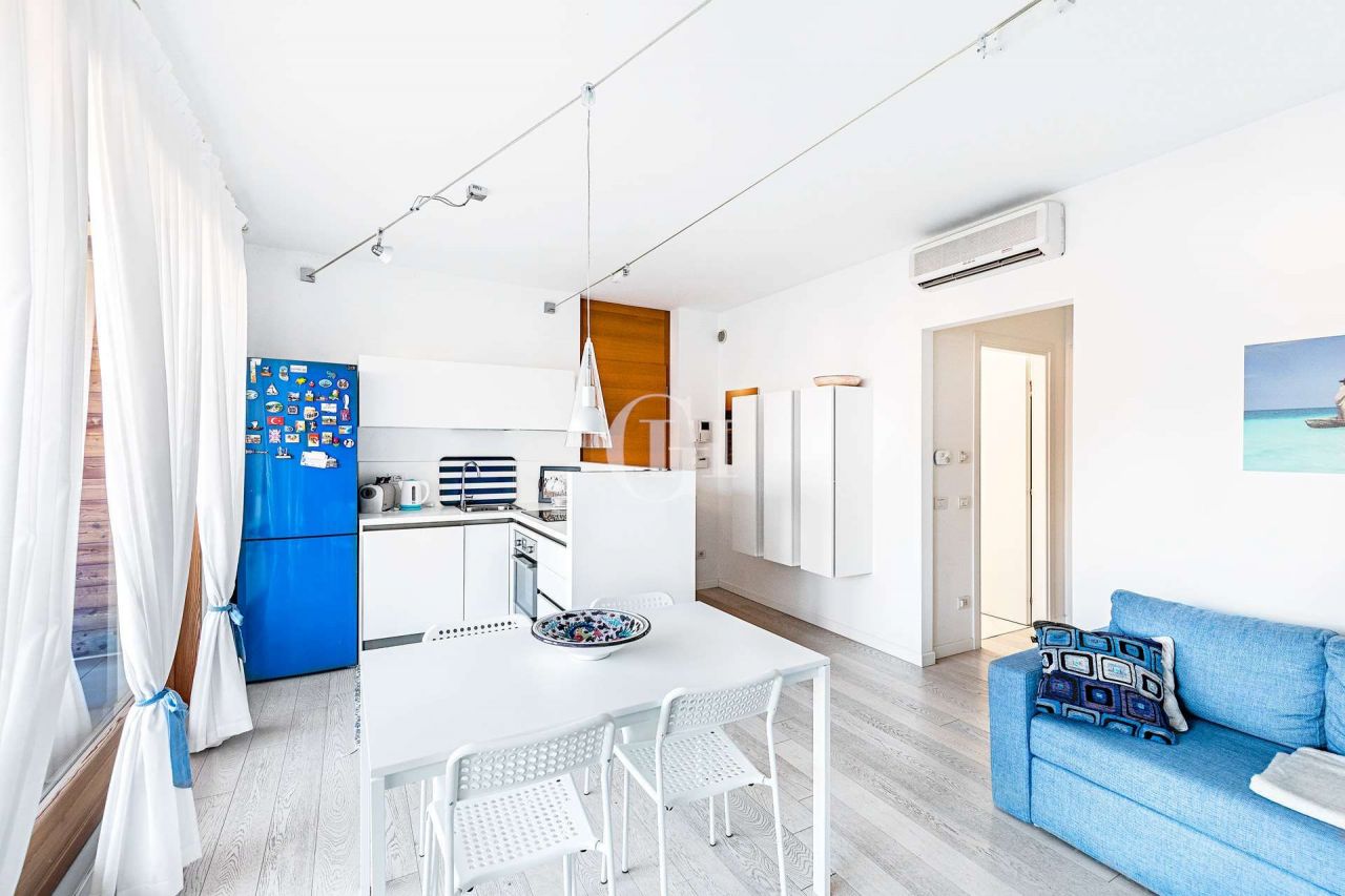 Апартаменты у озера Гарда, Италия, 90 м2 фото 3