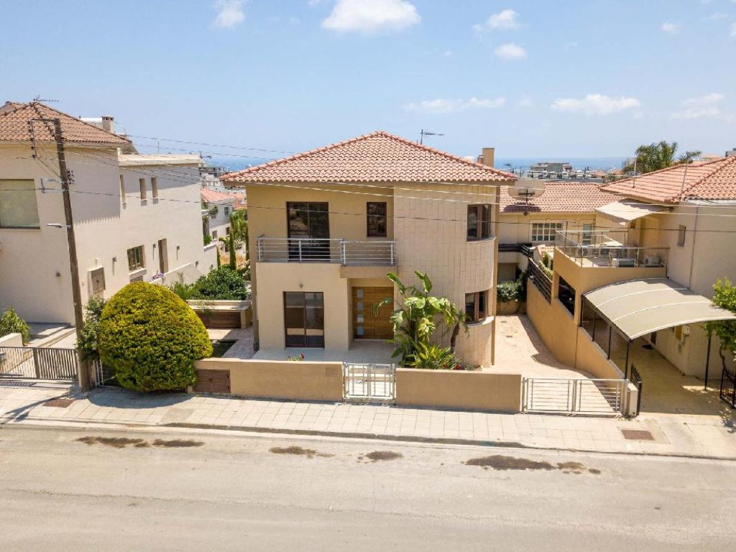 Дом в Лимасоле, Кипр, 215 м2 фото 1