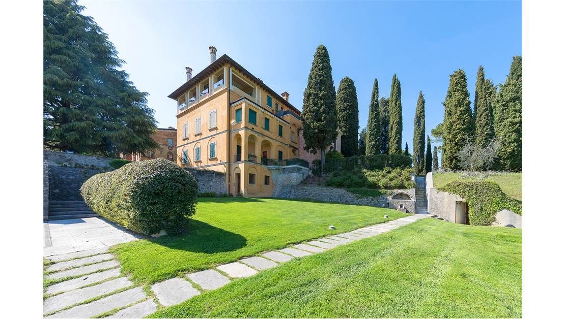 Квартира у озера Гарда, Италия, 135 м2 фото 2