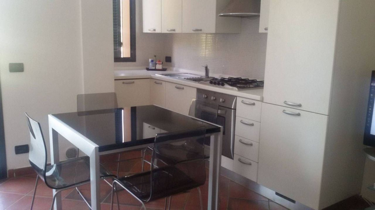 Квартира в Арма ди Таджа, Италия, 68 м2 фото 5