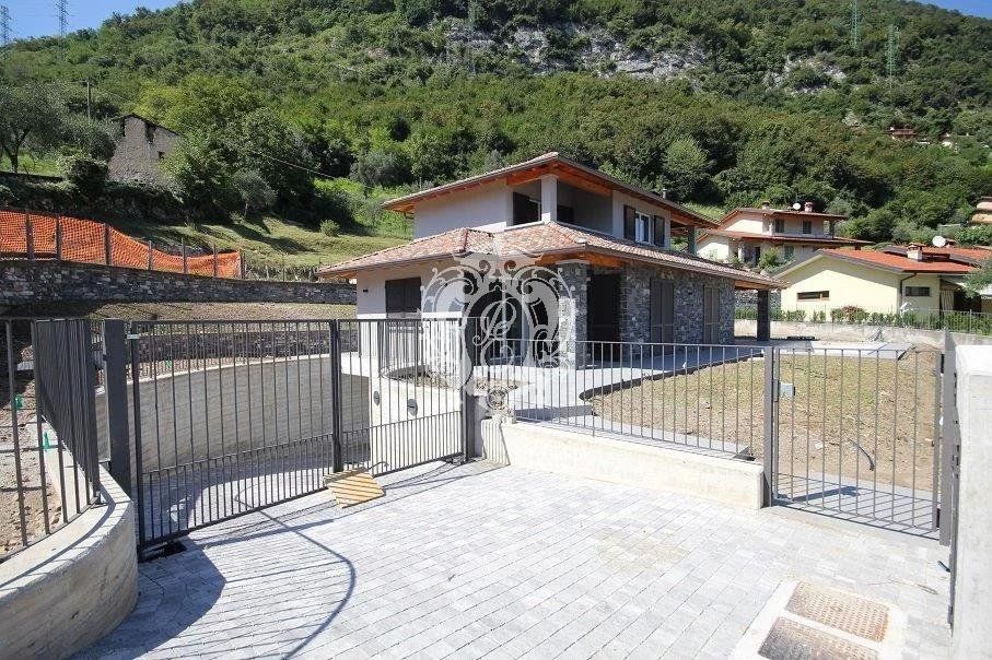Вилла в Тремеццине, Италия, 200 м2 фото 2