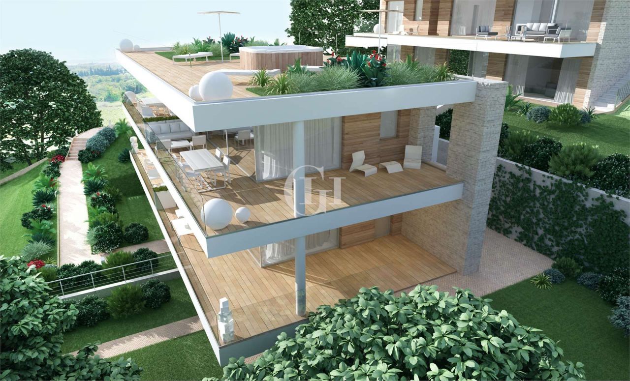 Апартаменты у озера Гарда, Италия, 200 м2 фото 2