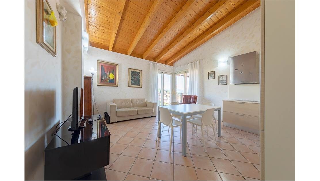 Апартаменты у озера Гарда, Италия, 100 м2 фото 4