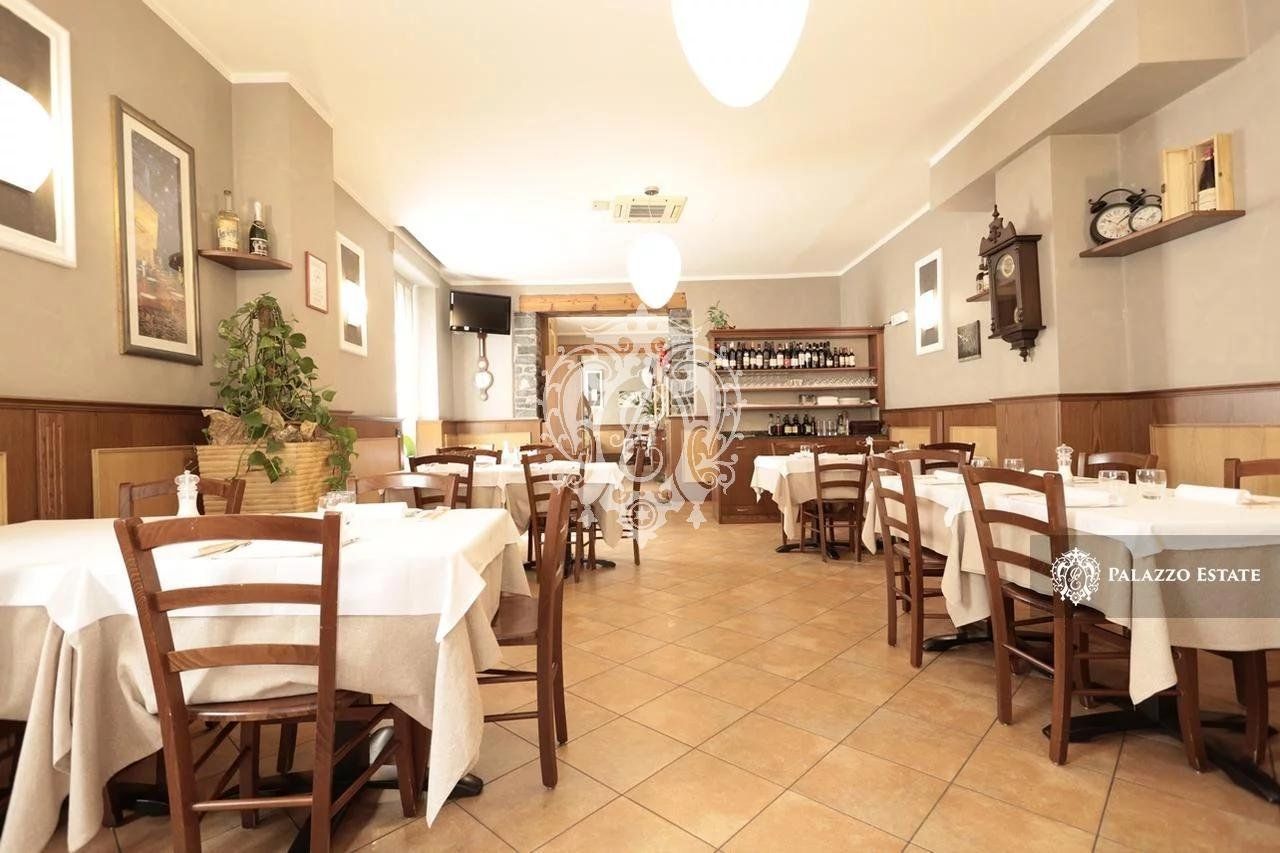 Квартира в Комо, Италия, 500 м2 фото 4