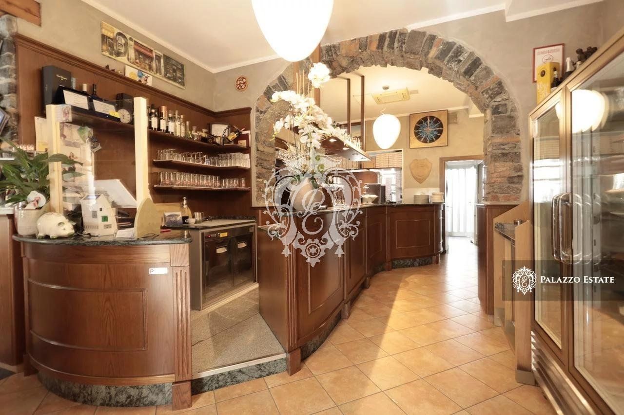 Квартира в Комо, Италия, 500 м2 фото 3