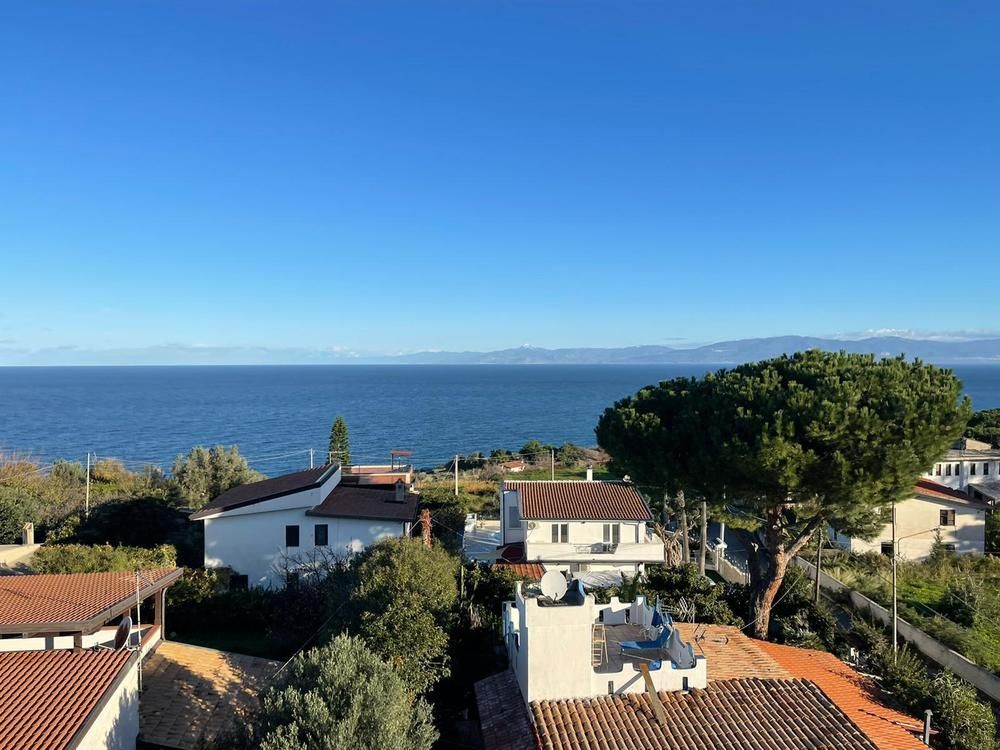 Апартаменты в Дзамброне, Италия, 75 м2 фото 1