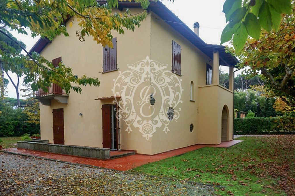 Вилла в Форте деи Марми, Италия, 250 м2 фото 5