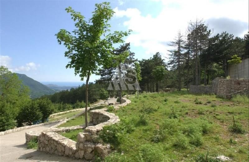 Замок в Баре, Черногория, 1 050 м2