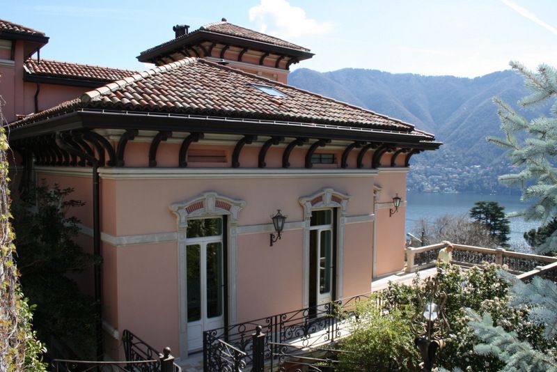 Вилла у озера Комо, Италия, 650 м2 фото 2