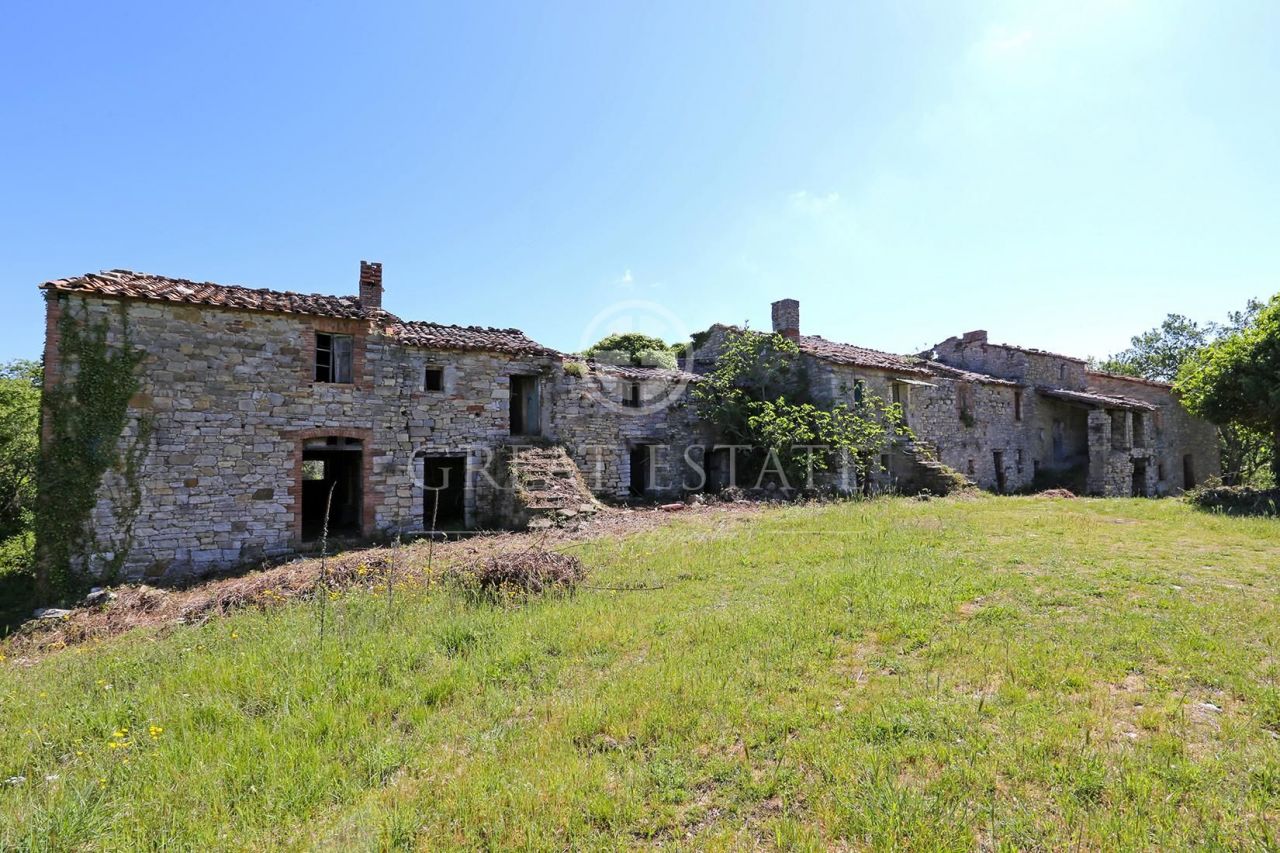 Дом в Монтегаббьоне, Италия, 1 400 м2 фото 2
