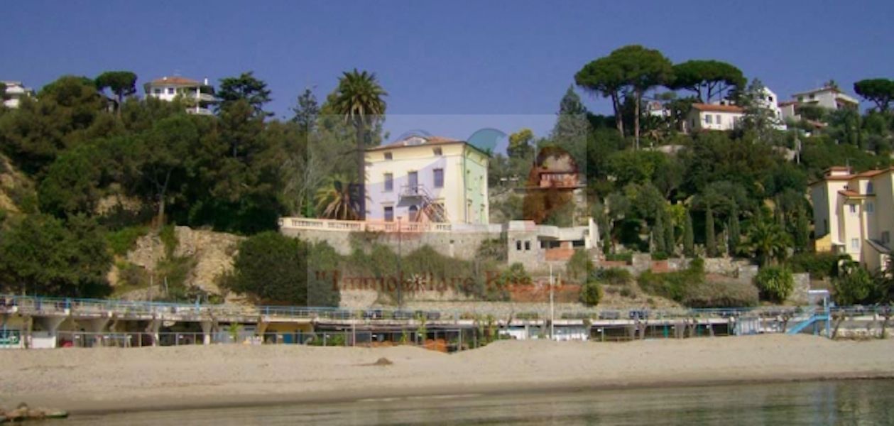 Особняк в Сан-Ремо, Италия, 650 м2 фото 5