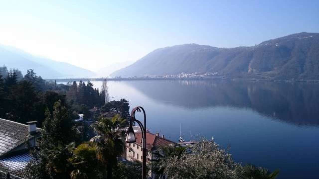 Квартира в Кампионе-д'Италия, Италия, 65 м2 фото 1