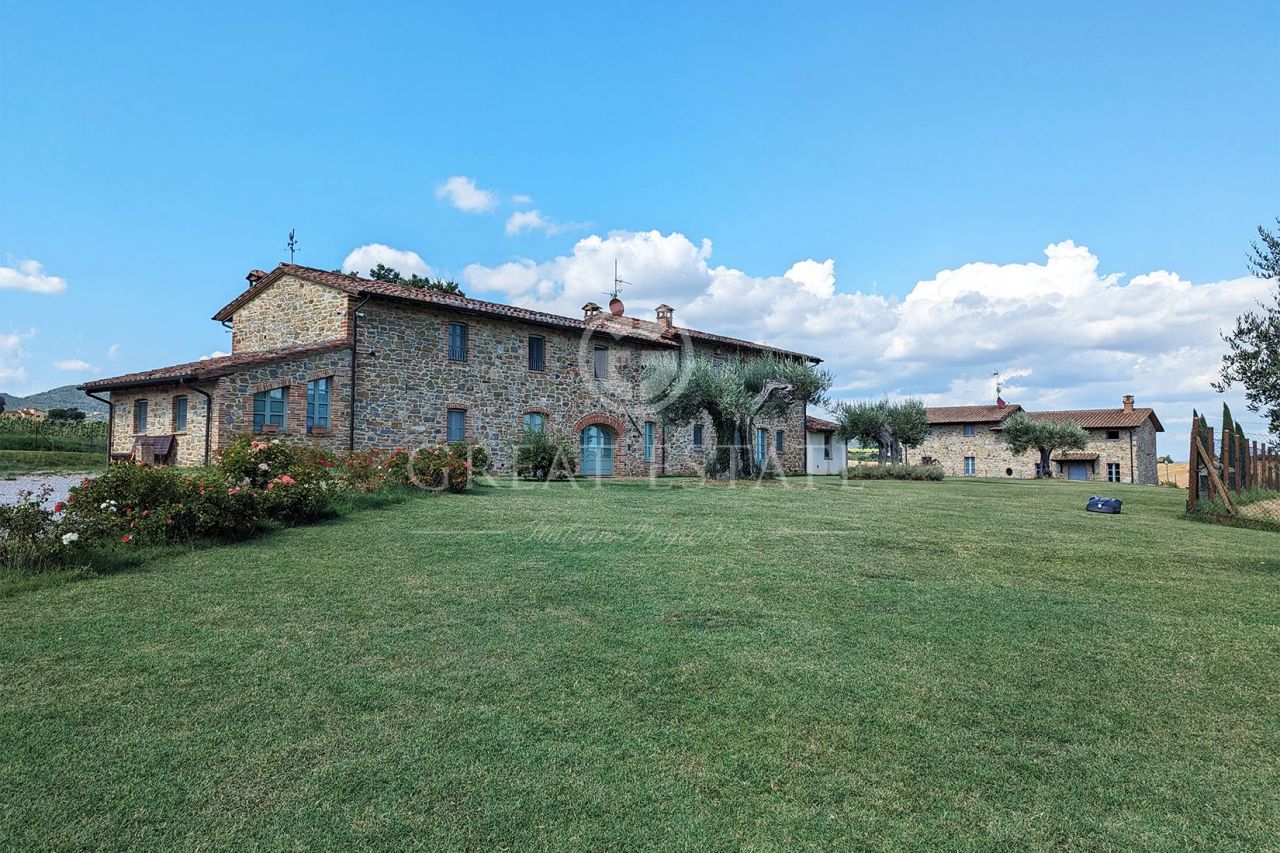 Дом в Паникале, Италия, 370.65 м2 фото 1