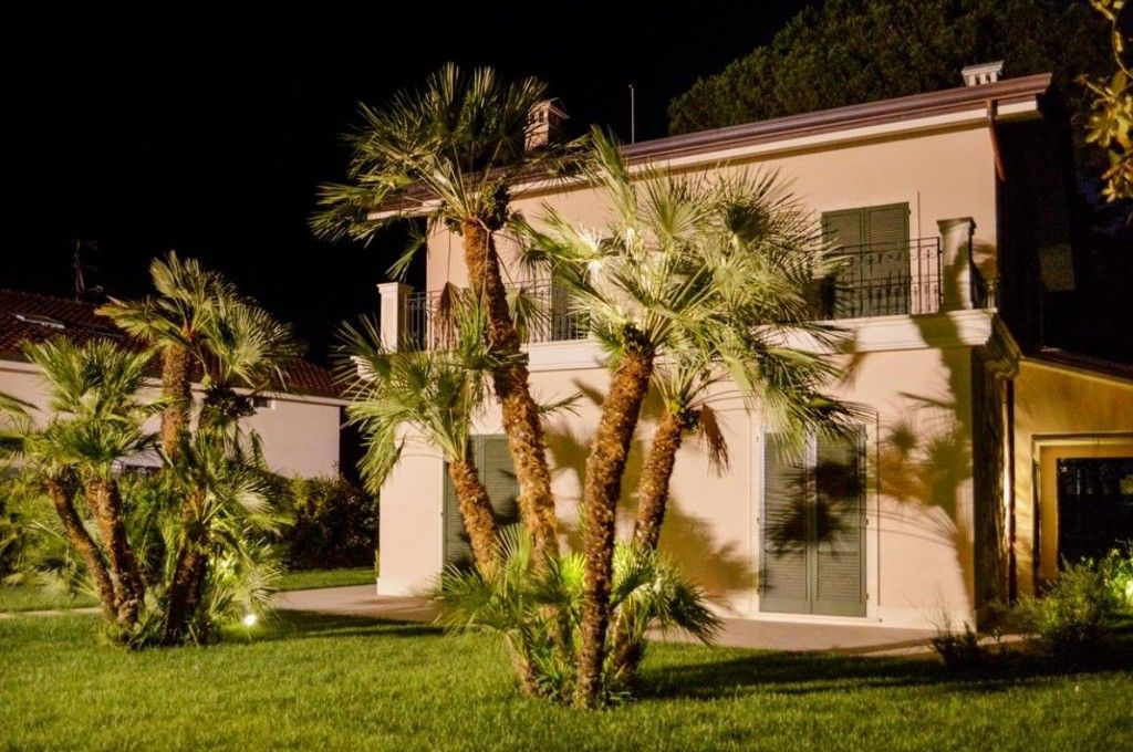 Вилла в Форте деи Марми, Италия, 300 м2 фото 4