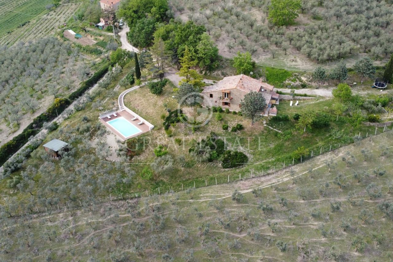 Дом в Коллаццоне, Италия, 250 м2 фото 2