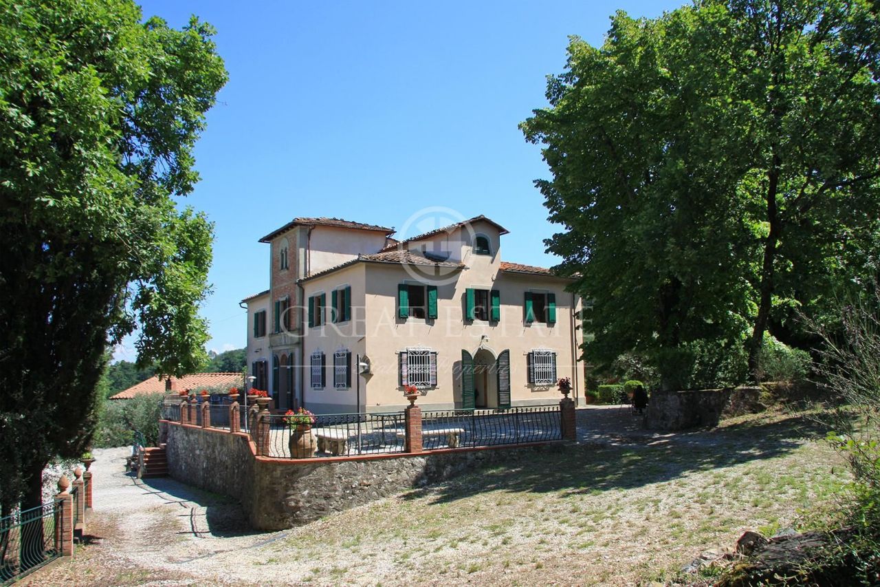 Дом Serravalle Pistoiese, Италия, 600 м2 фото 1